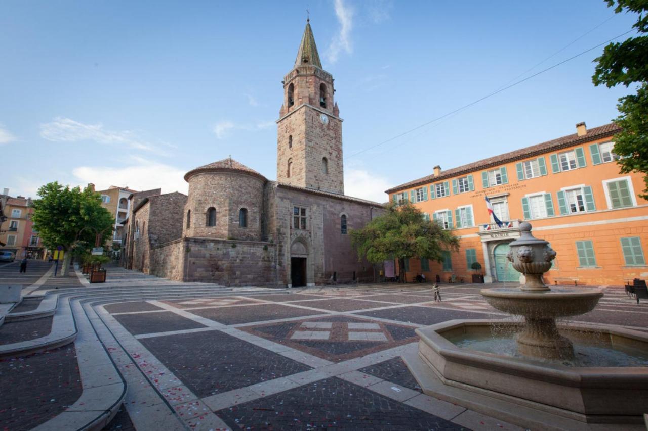 Magnifique Studio Au Coeur Historique De Fréjus Eksteriør billede